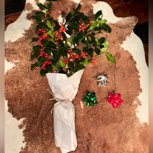 FRESH CUT Festive Holiday Holly Bouquet with Red Berries